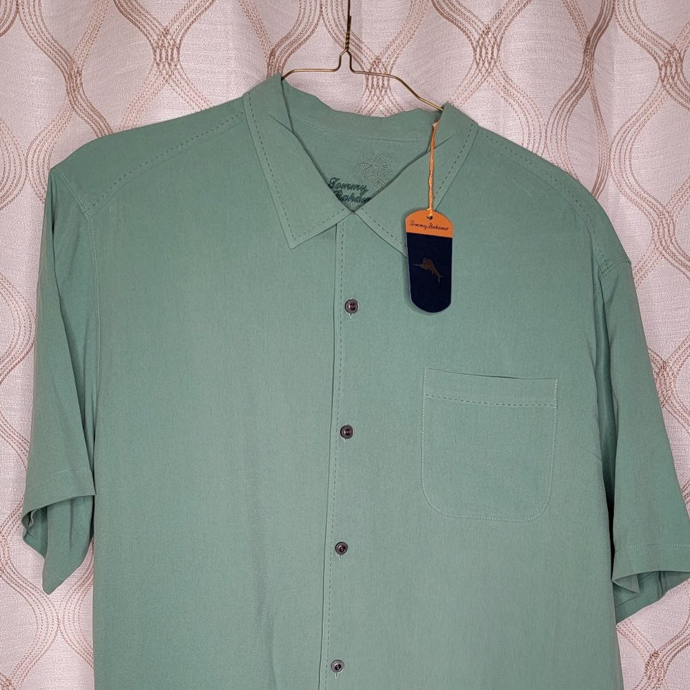 Men's Short Sleeved Tommy Bahama Shirt